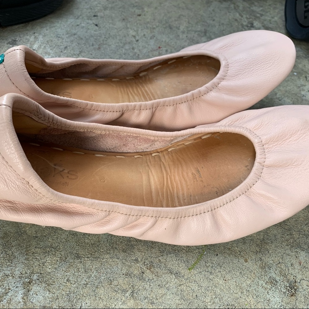 Tieks 8
